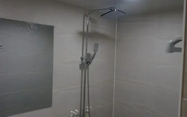 Lang Sam Hotel