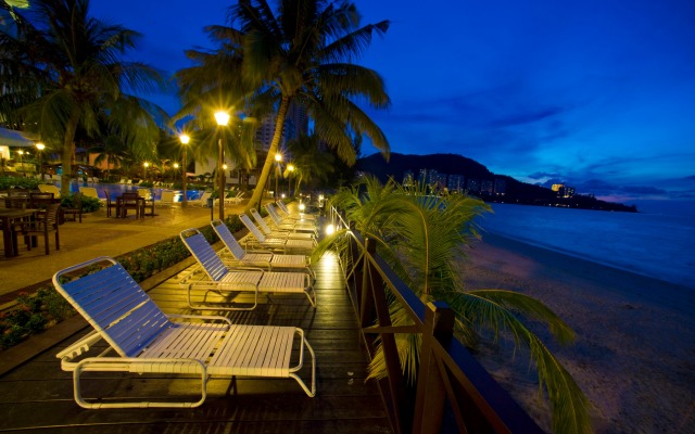 Flamingo By The Beach Penang