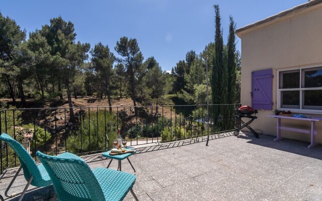 Luring Villa in Pouzols-Minervois with Pool
