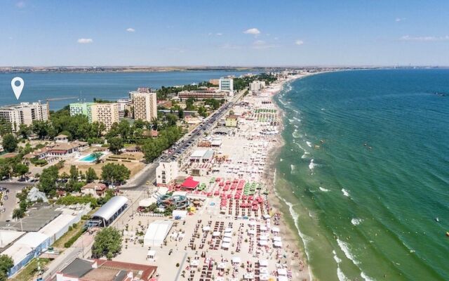 Deluxe Nicolle Solid Residence Mamaia