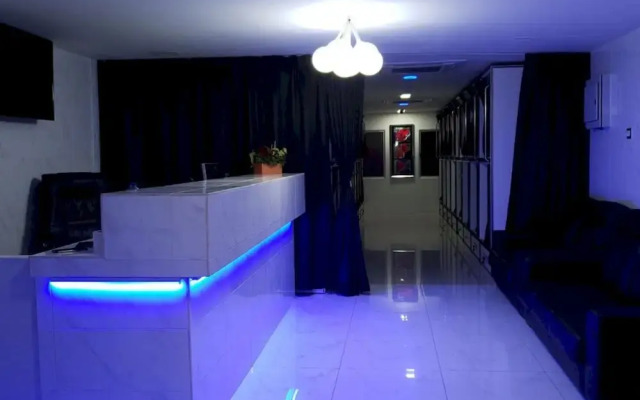 Oyo 91036 J Capsule Hotel Jalan Bukit