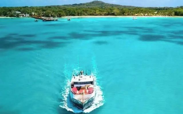Paraiso Beach Hotel