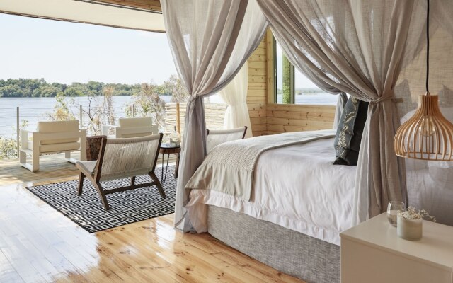 Victoria Falls River Lodge