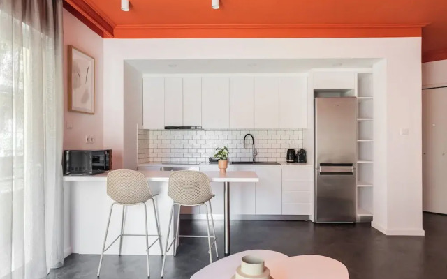 OneZeroTwo by Zoia Living