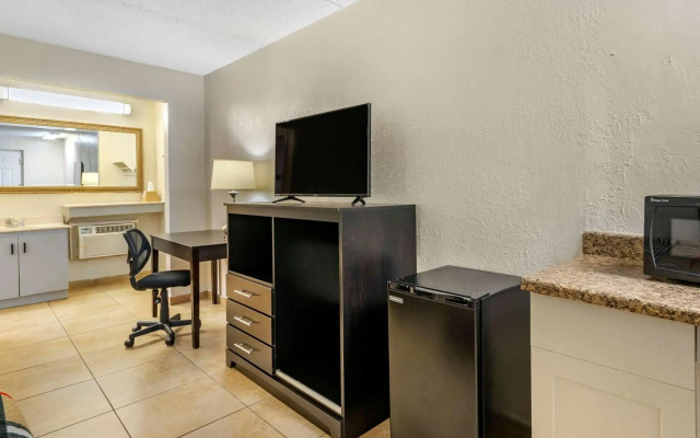 Rodeway Inn Clearwater - Dunedin