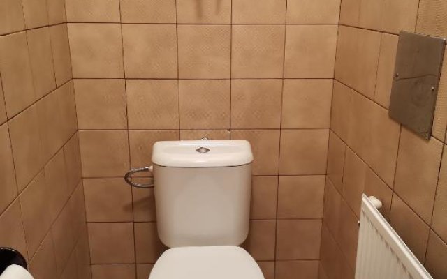 Family apartment with two bathrooms near to city center