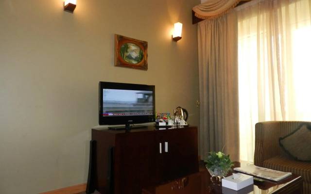 Sun & Sands Seaview Hotel