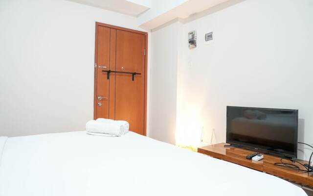 Comfortable Studio Apartment at Green Park View