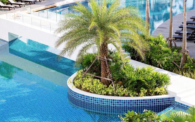 Novotel Phuket Karon Beach Resort And Spa - SHA Extra Plus