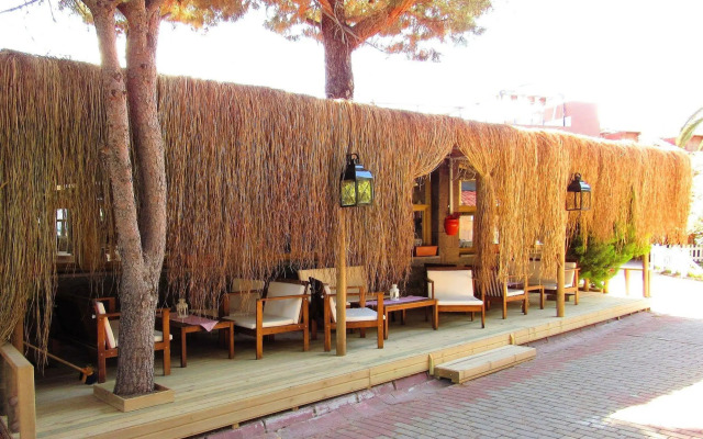 Assos Hunters Hotel - Special Class ( Adults Only)
