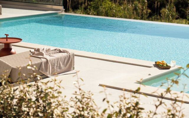 Reveli Suites