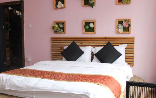 Car Theme Inn