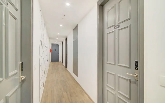 OYO Townhouse 111 A3 Empire