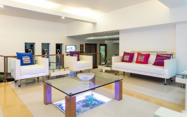 The Avenue Center Hotel – Guest Rooms – Ernakulam