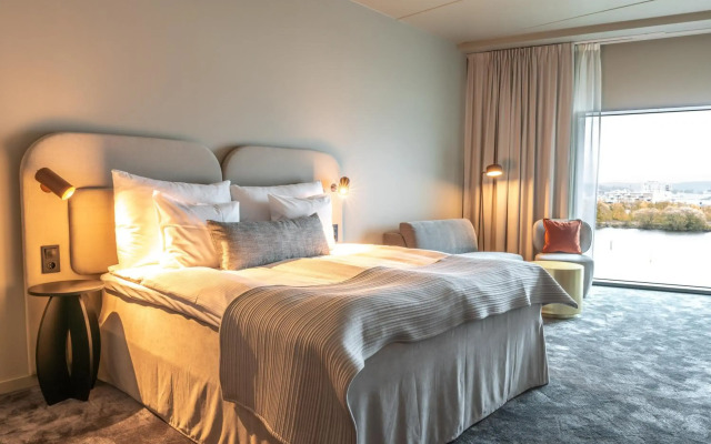Clarion Hotel The Pier