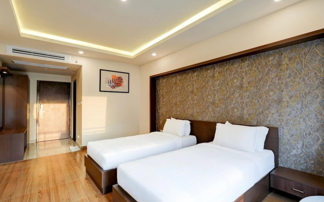 Premium Stays Near Phoenix Mall