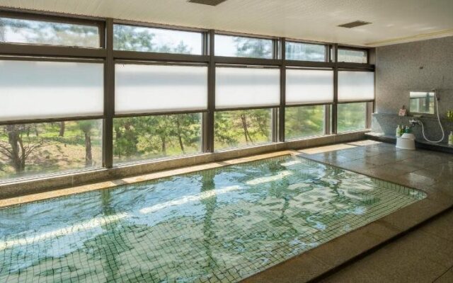 Suzu Beach Hotel
