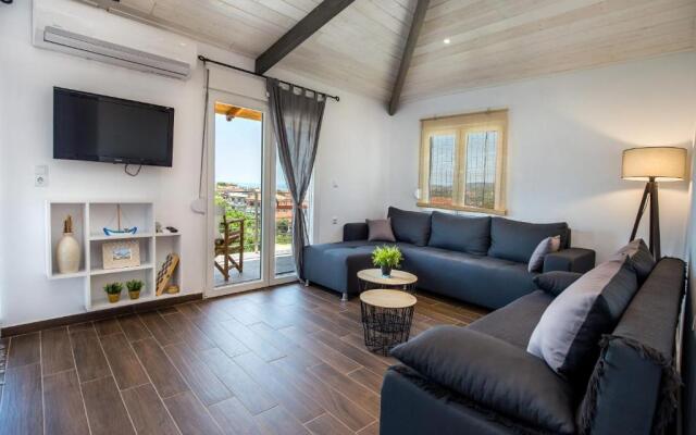 Thasos Meltemi Close to the Beach-Up to 11 guests