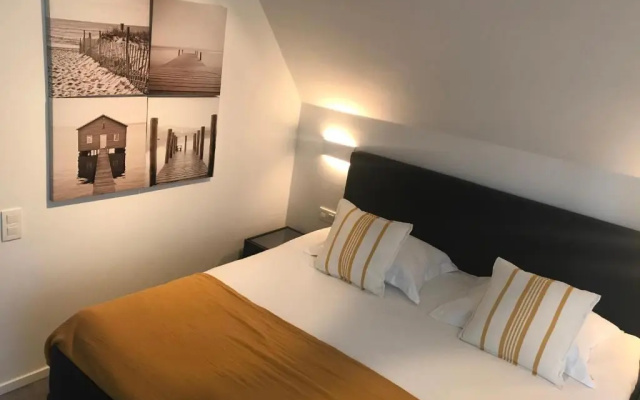 VILLA FER-GUY " Beeldige Suite met parking, nabij strand en casino"