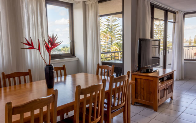 Windward Apartments