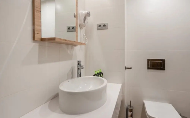 Limehome Barcelona Carrer de Fontcoberta