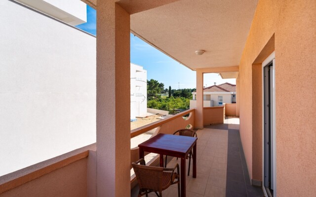 Bonvie Apartments in Center 12 B6