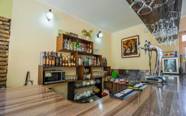 Nando Guest House