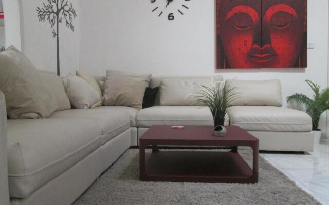 Flat 13