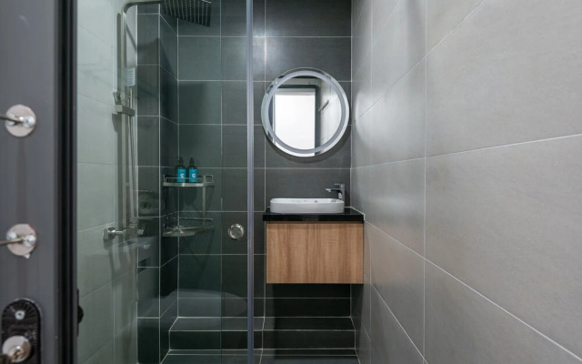 Cozrum Homes - Oriental House