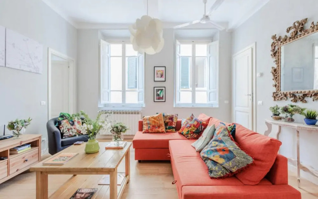 Miss Penny in Lucca With 2 Bedrooms and 1 Bathrooms