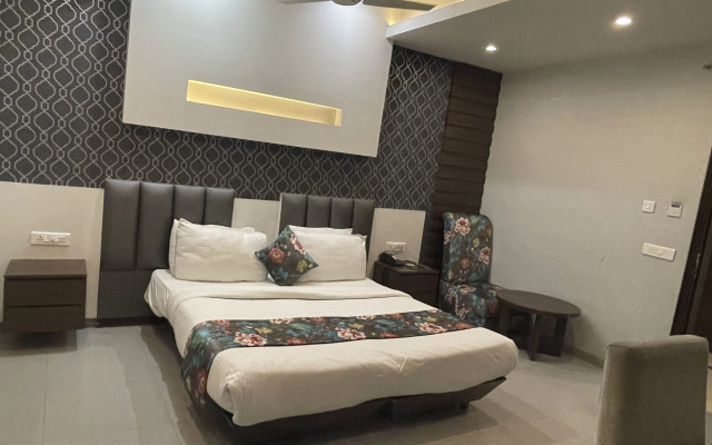 Hotel Narula's Aurrum