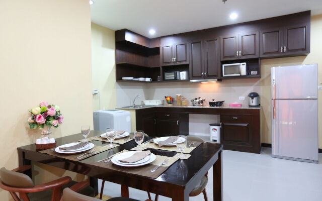 J - Town Serviced Apartments