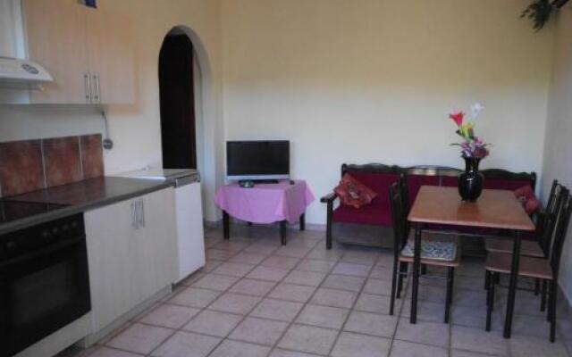 Tom's House