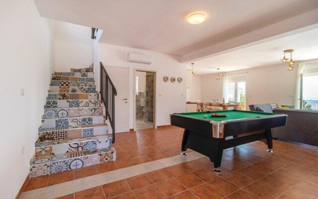 Holiday Home-big Swimming Pool-amazing Views