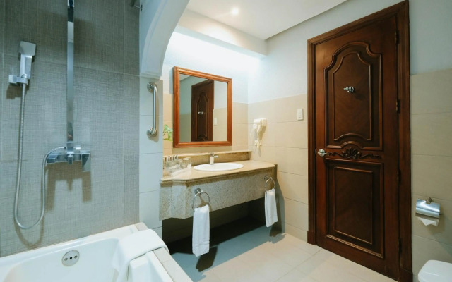 The Suites at Mount Malarayat