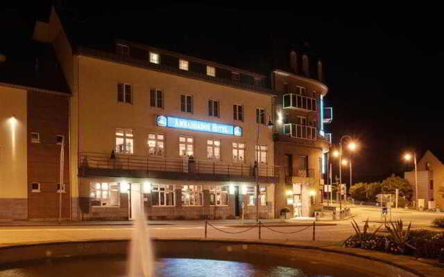 hotelImage