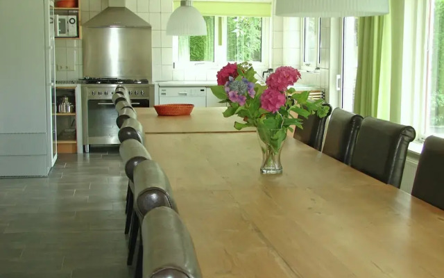 Holiday Home near Sea in Burgh-Haamstede