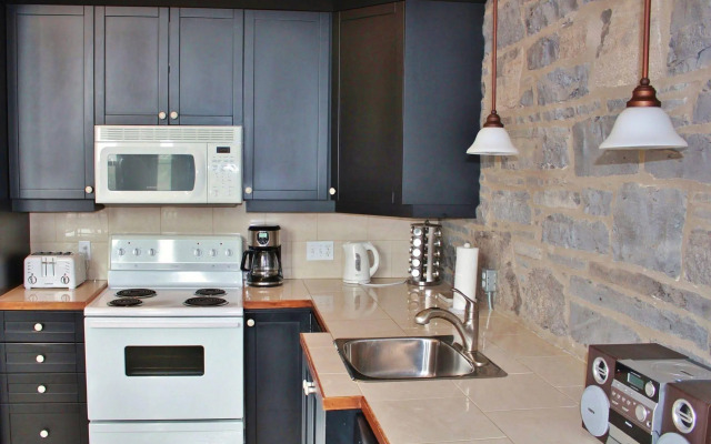 All Suites Whitney Manor