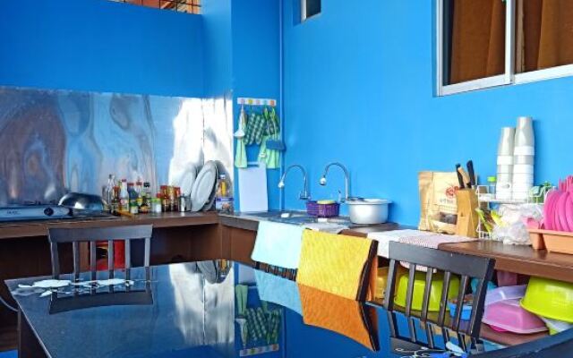 Cow B Homestay Semporna