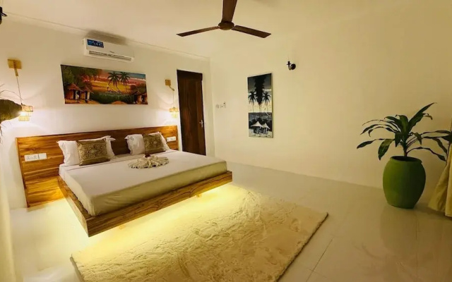 Moya Beach Hotel