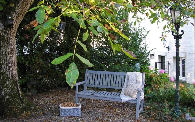 Walnut Lodge Bed & Breakfast