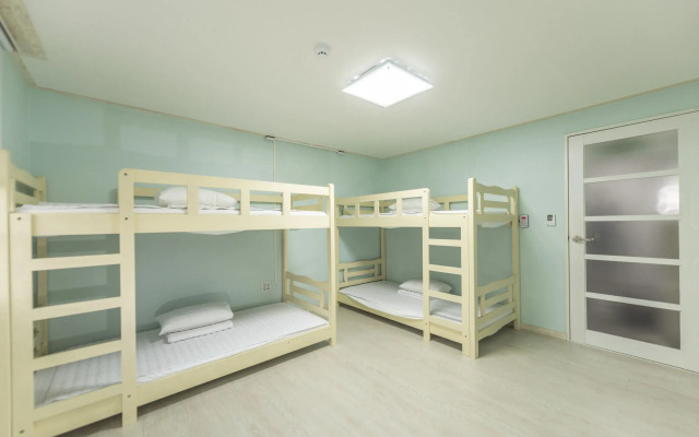 Big-O Show Guesthouse - Hostel