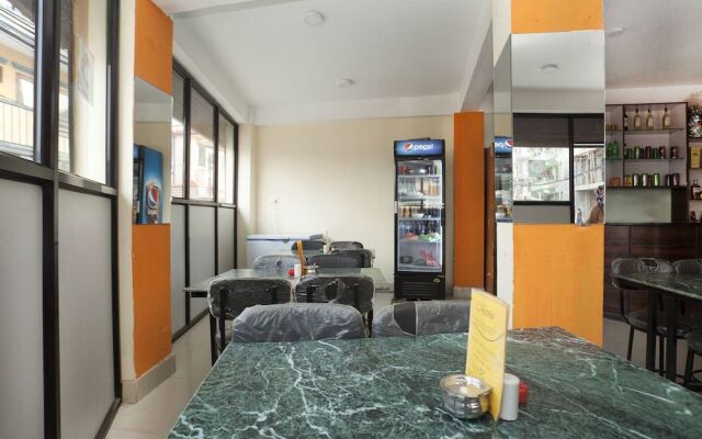 SPOT ON 464 Hotel Pahuna Ghar
