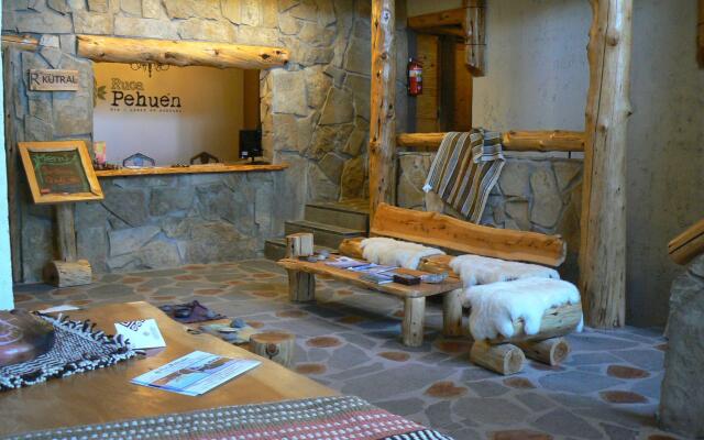 Ruca Pehuen Eco-Lodge De Montaña