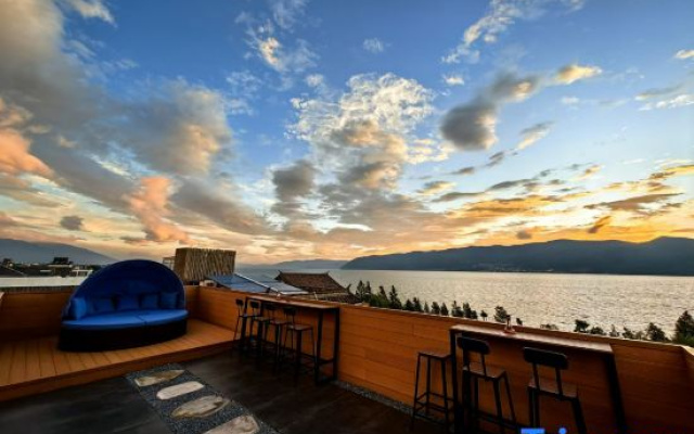 Dali Xingui Seaview Inn