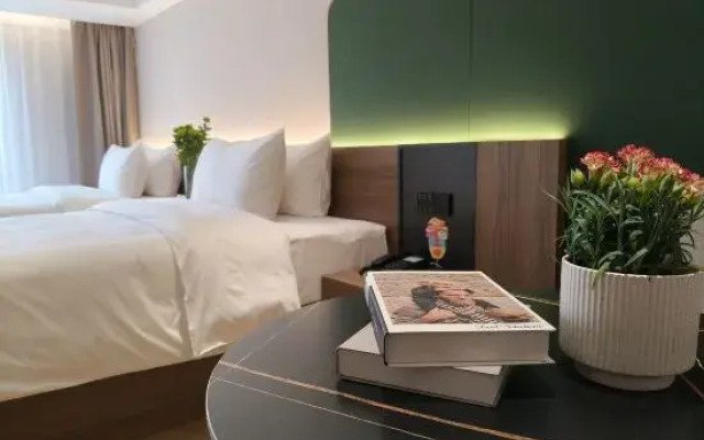 Imperial Dragon Bay Rojoy Hotel