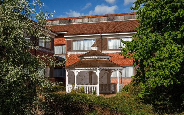 Mercure Livingston Hotel