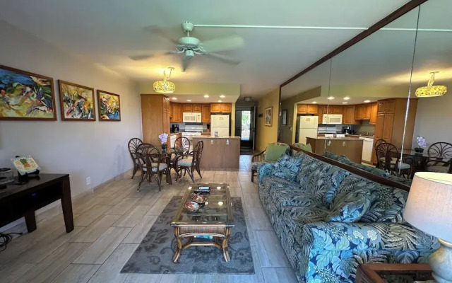 Kihei Akahi D-105