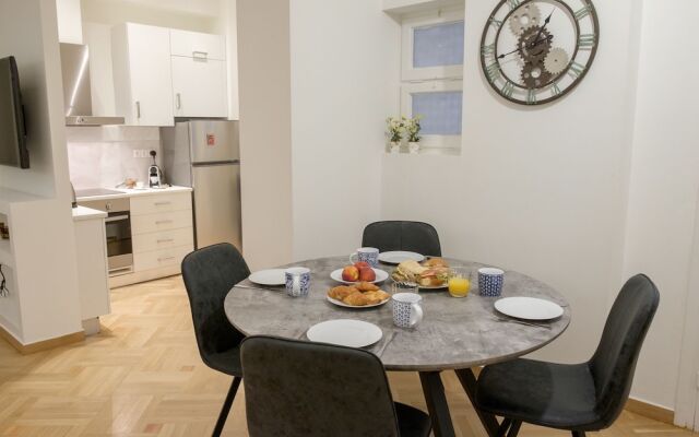 3BD Mansion Apartment in Kolonaki