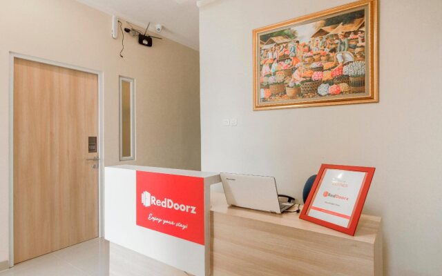 RedDoorz near Soekarno Hatta Airport